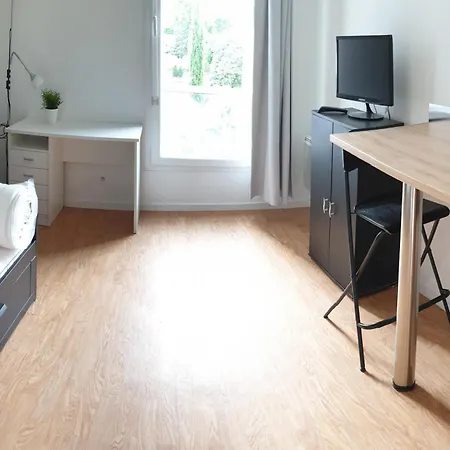 Apartment Alpine - Entier Standing Vue Parc Au Calme - Parking Gratuit - Wifi - Tram A Proximite *